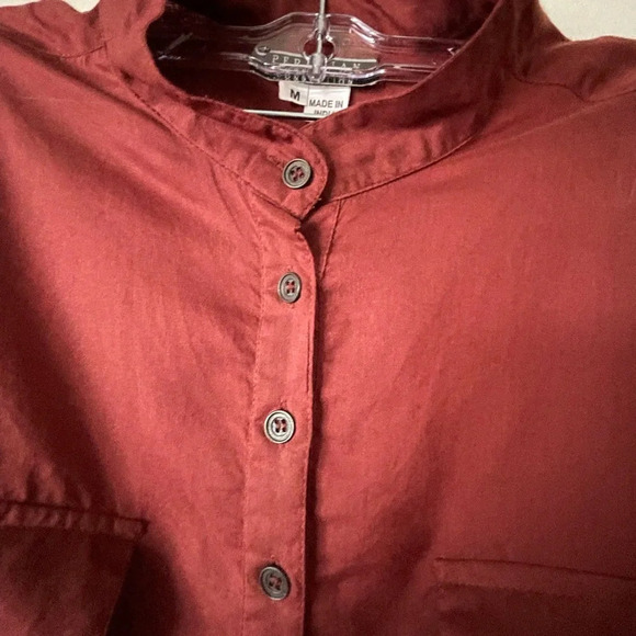 Peruvian Connection Lightweight Brown Blouse Top Roll Tab Sleeves Pockets Size M - Picture 4 of 10